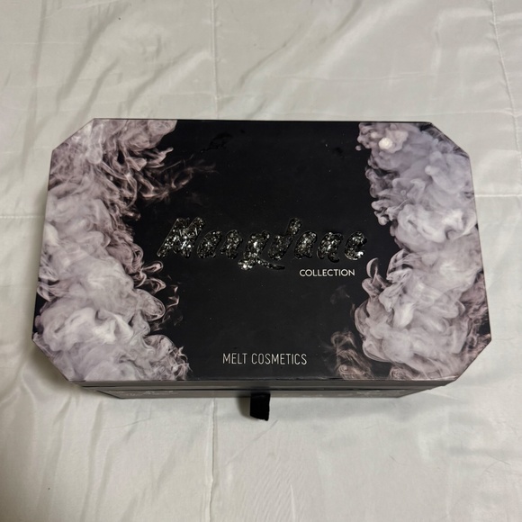 Melt Cosmetics "Mary Jane Collection" empty PR box - Picture 2 of 3